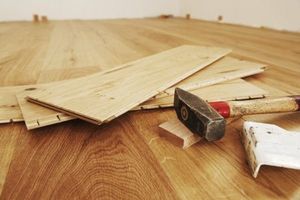 Як усунути скрип дерев'яної підлоги