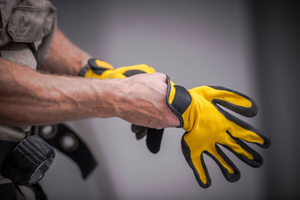 Рабочие перчатки - надежная защита на стройке